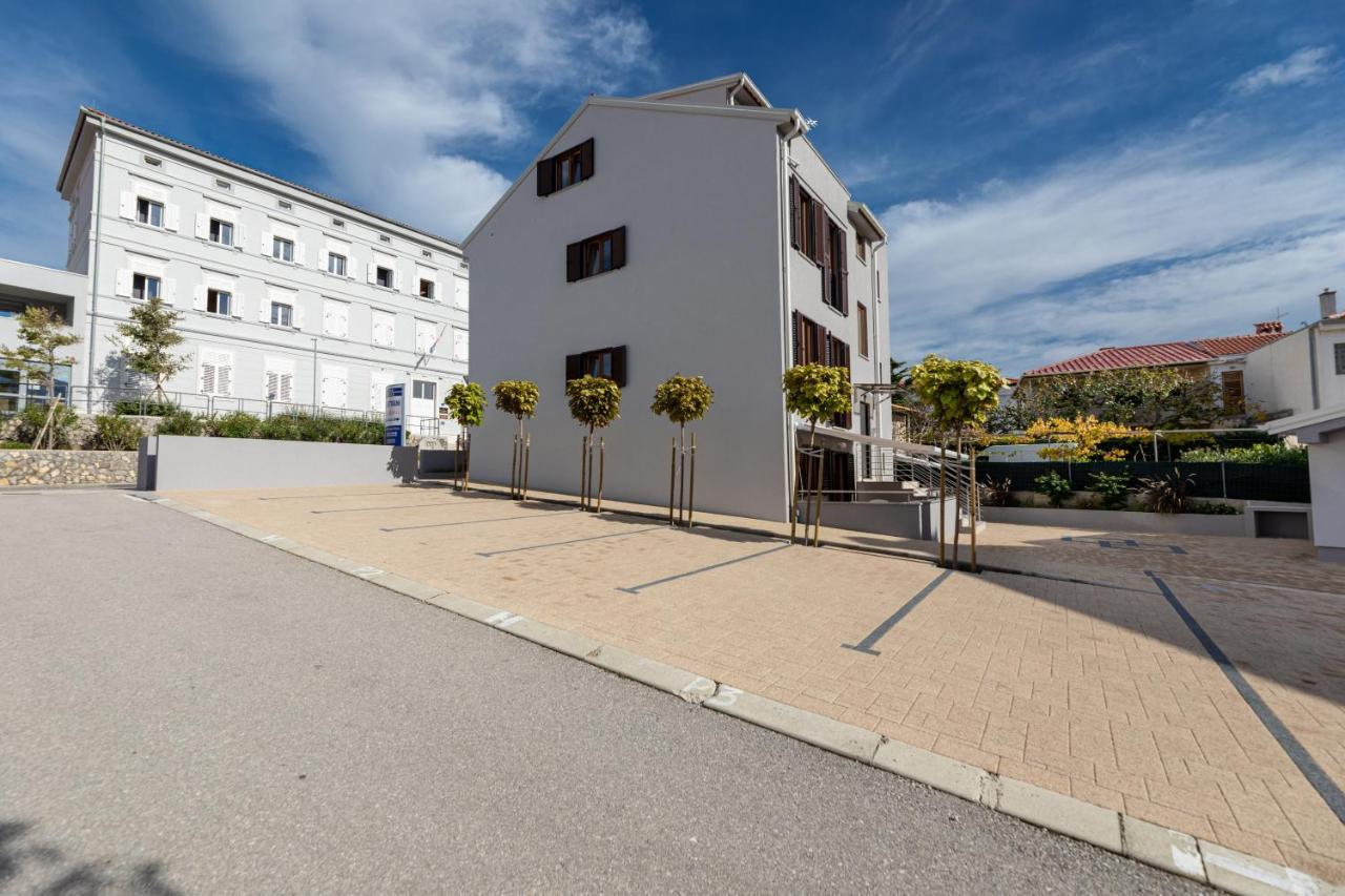 Apartments Crnekovic III Baška Extérieur photo