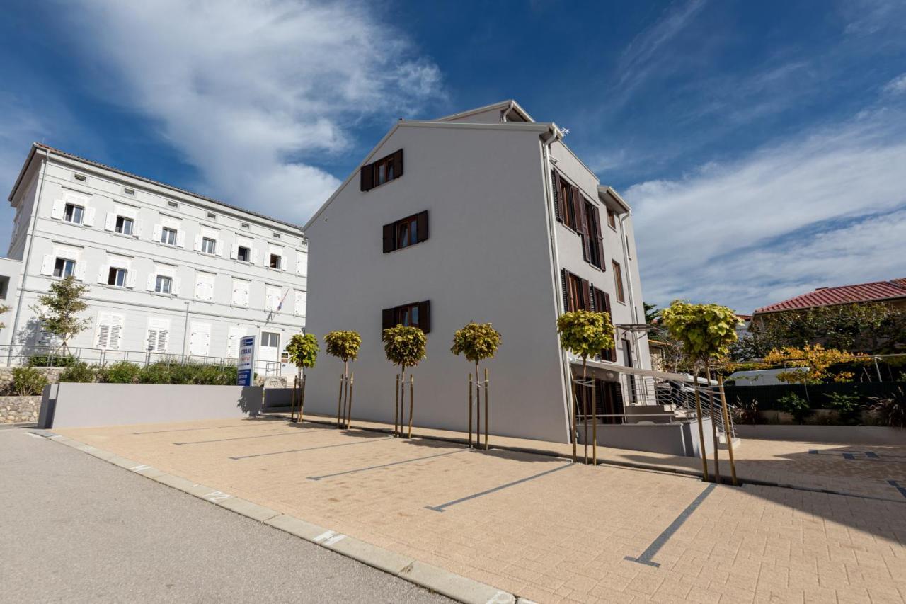 Apartments Crnekovic III Baška Extérieur photo