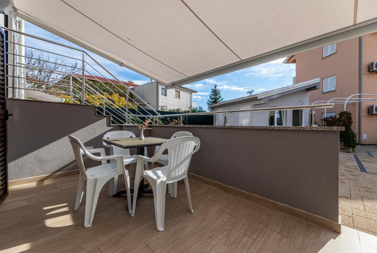 Apartments Crnekovic III Baška Extérieur photo