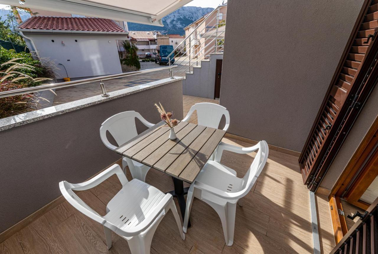 Apartments Crnekovic III Baška Extérieur photo