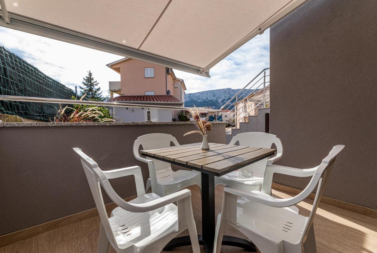 Apartments Crnekovic III Baška Extérieur photo