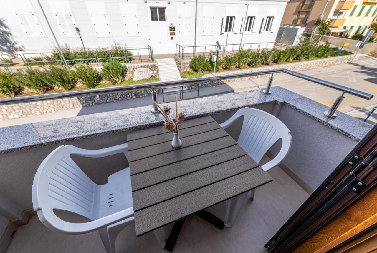 Apartments Crnekovic III Baška Extérieur photo