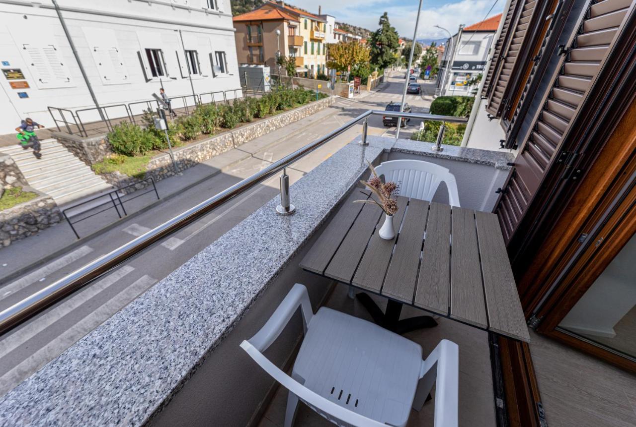 Apartments Crnekovic III Baška Extérieur photo