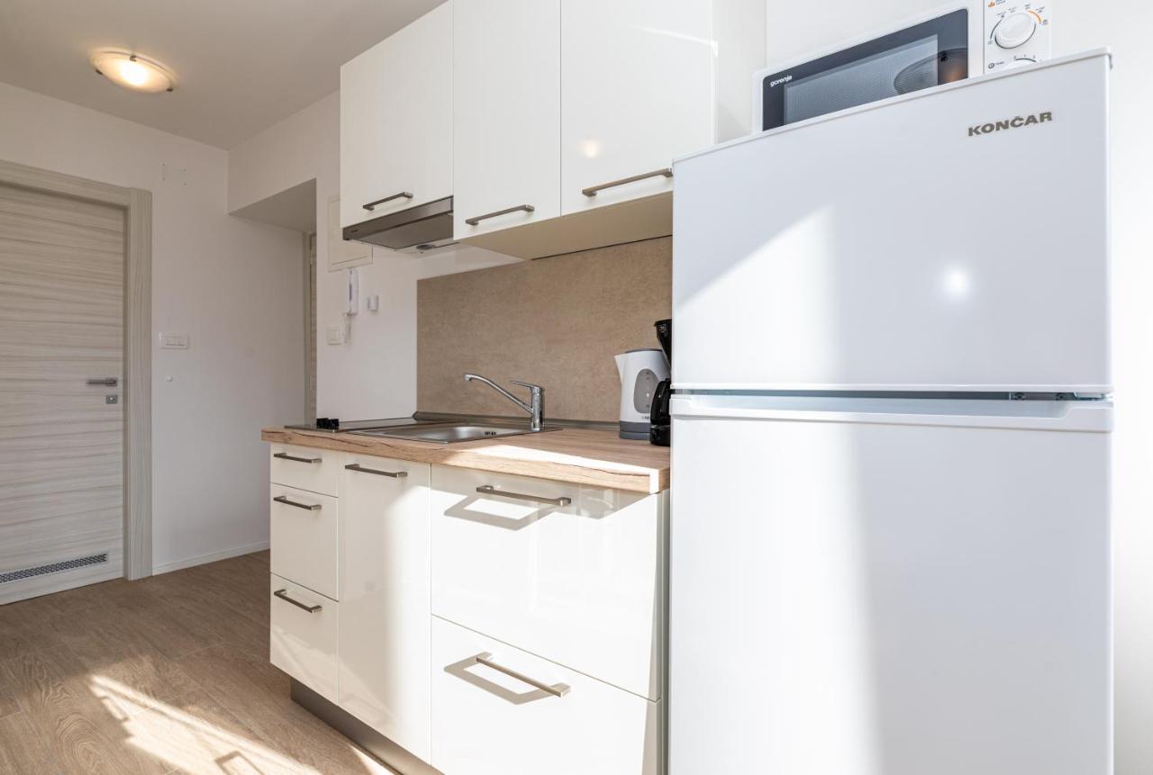 Apartments Crnekovic III Baška Extérieur photo