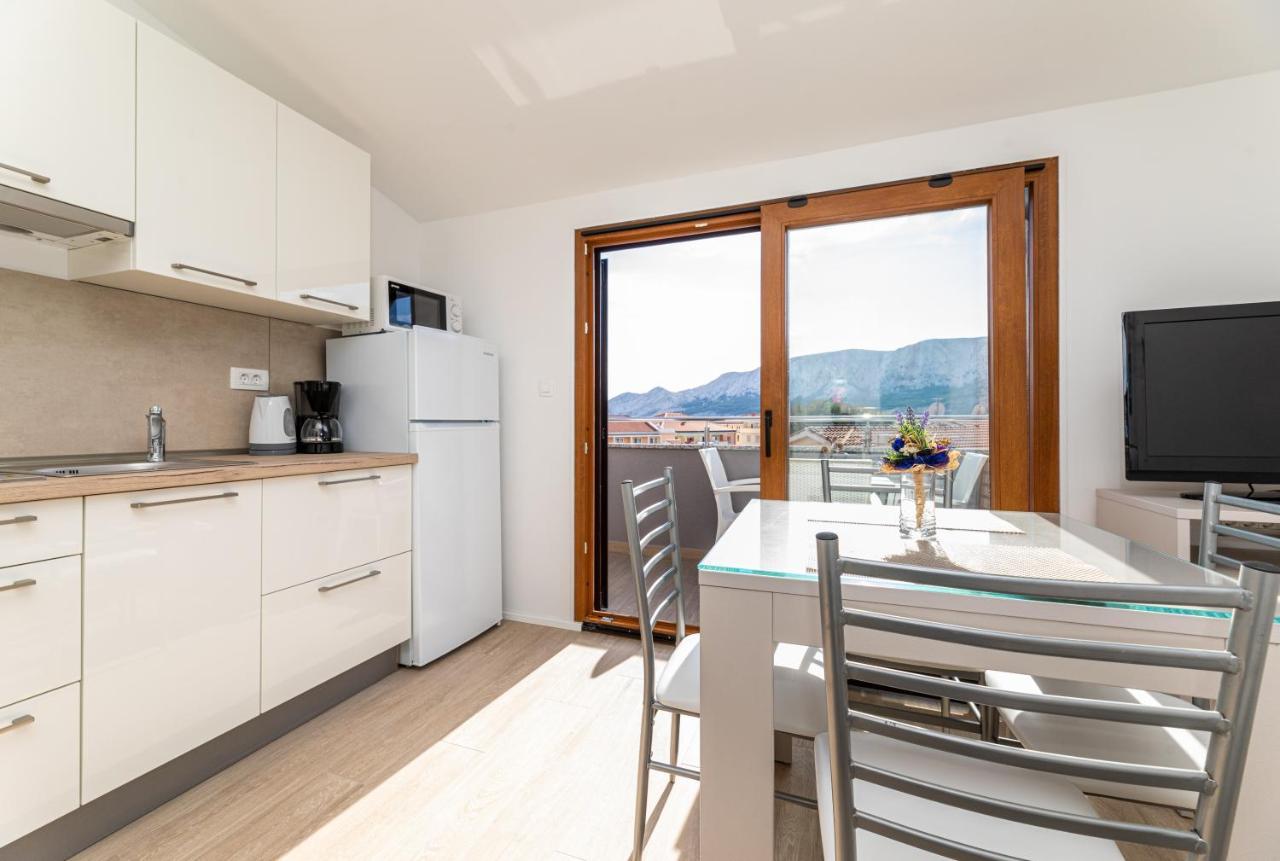 Apartments Crnekovic III Baška Extérieur photo