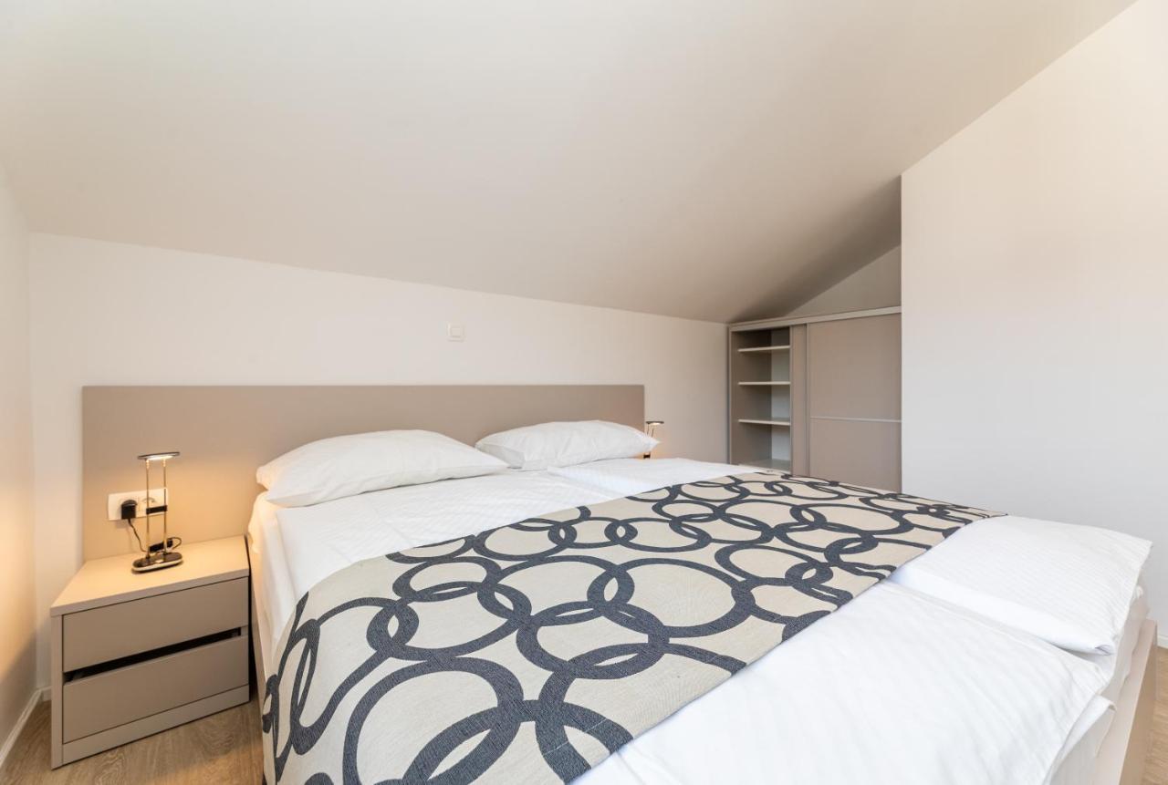 Apartments Crnekovic III Baška Extérieur photo