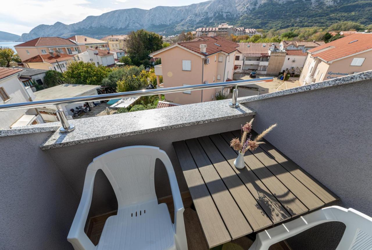 Apartments Crnekovic III Baška Extérieur photo