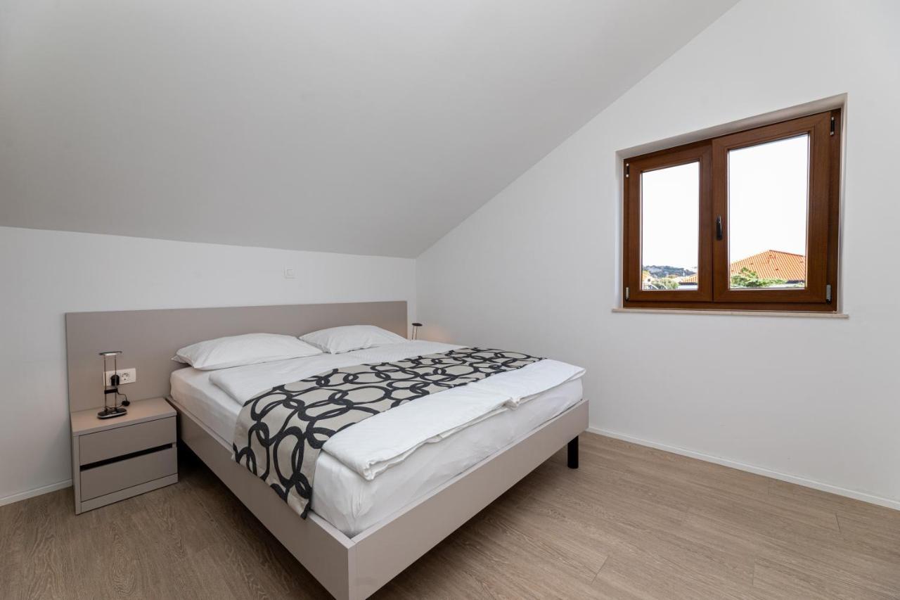 Apartments Crnekovic III Baška Extérieur photo